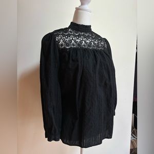 SALE 3️⃣ for $8! GAP XS Black Crochet Lace-Trim Mockneck Cotton Blouse